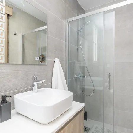 Mirage 2-br In Apartman *